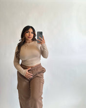 Load image into Gallery viewer, Lexi Long Sleeve ( Multiple Colors)