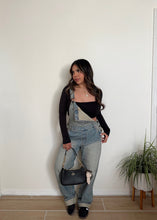 Load image into Gallery viewer, Jonah Overall's ( Medium Wash)