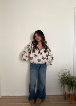 Load image into Gallery viewer, Cream & Bow's Sherpa Sweater