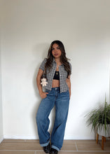 Load image into Gallery viewer, Cassi pleated button down shirt