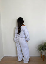 Load image into Gallery viewer, Everyday Fleece Off The shoulder Sweatshirt