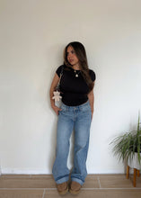 Load image into Gallery viewer, Khloe Tee ( Black)