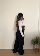 Load image into Gallery viewer, Easy Comfort Cargo Sweats (Black)