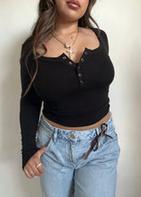 Load image into Gallery viewer, Celest scoop Long sleeve (Black)
