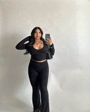 Load image into Gallery viewer, Emmie V-neck ( Multiple colors)
