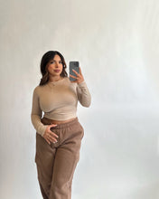 Load image into Gallery viewer, Lexi Long Sleeve ( Multiple Colors)
