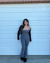 Load image into Gallery viewer, Esmy Jumpsuit (Multiple colors)
