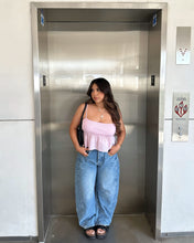 Load image into Gallery viewer, Cora Barrel Jeans
