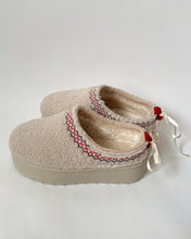 Load image into Gallery viewer, Teddy Platform Slipper
